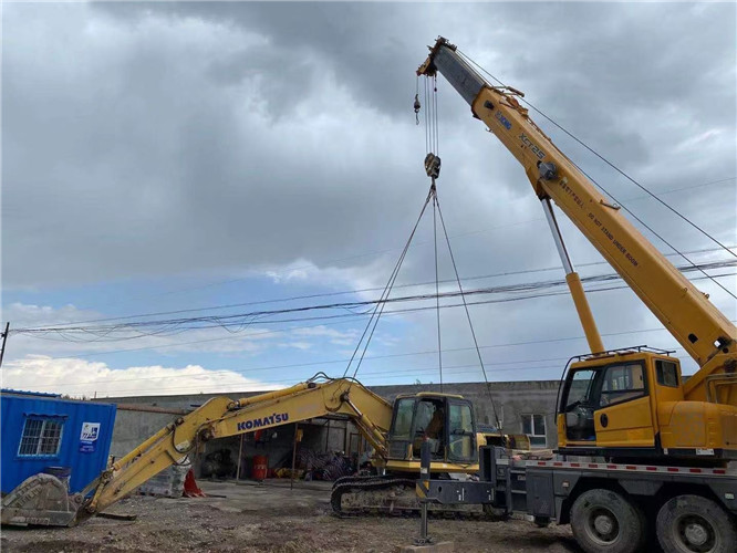 南郑区25吨吊车的工作半径是多少？