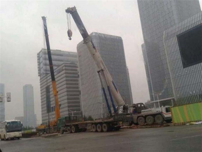 南郑区25吨吊车能吊多重设备？